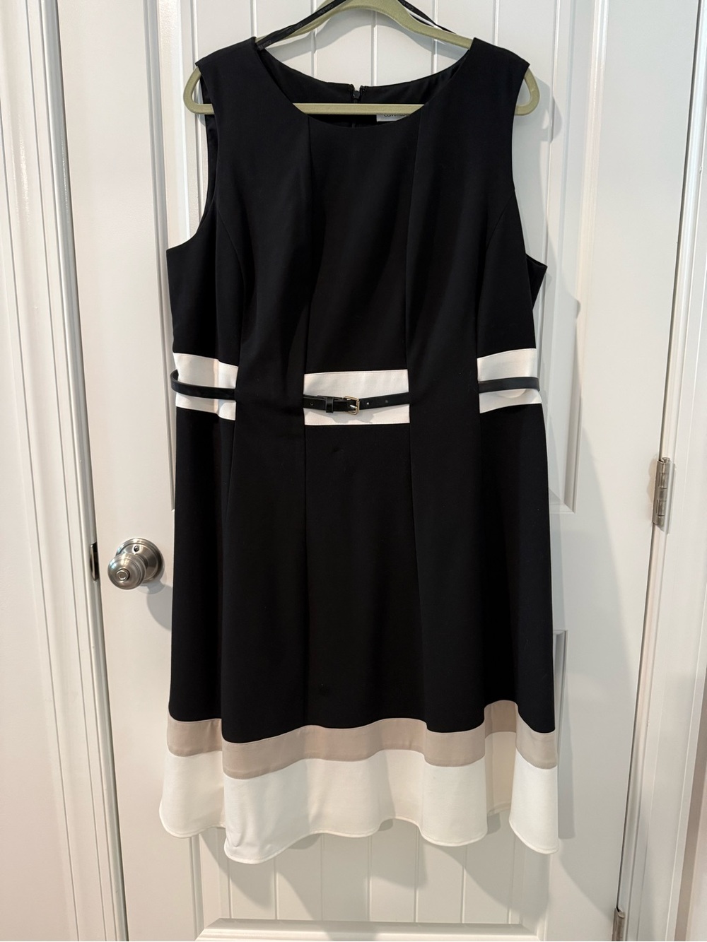 Calvin Klein Black Sleeveless A-Line Colorblock Dress with White and Beige Bands